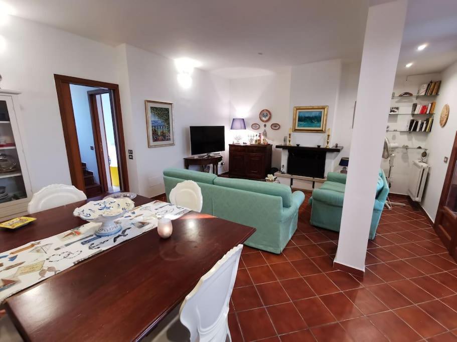 Villa Iris - Mondello Palermo Luaran gambar